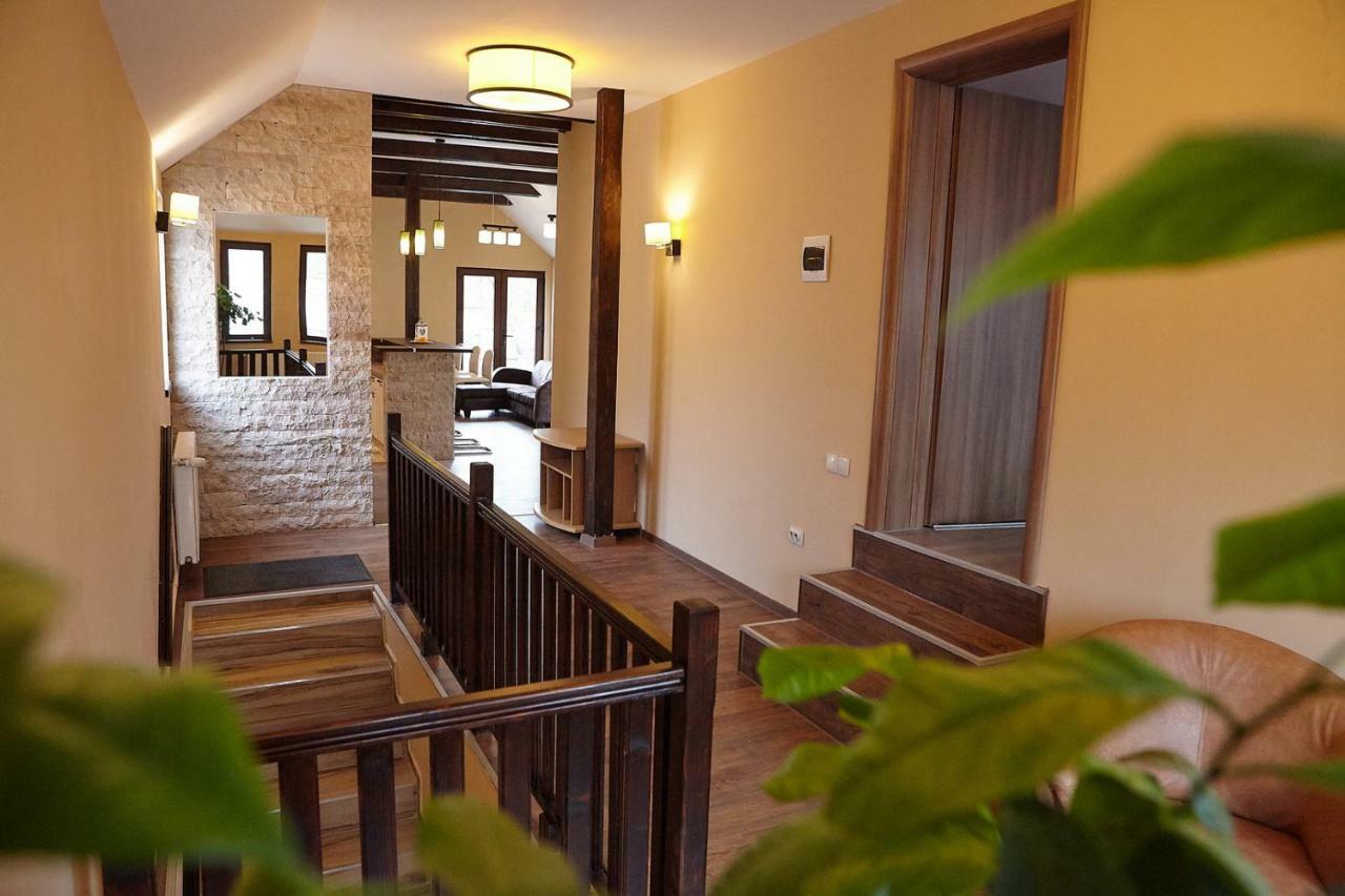 Apartament Rozelor Брашов Екстер'єр фото