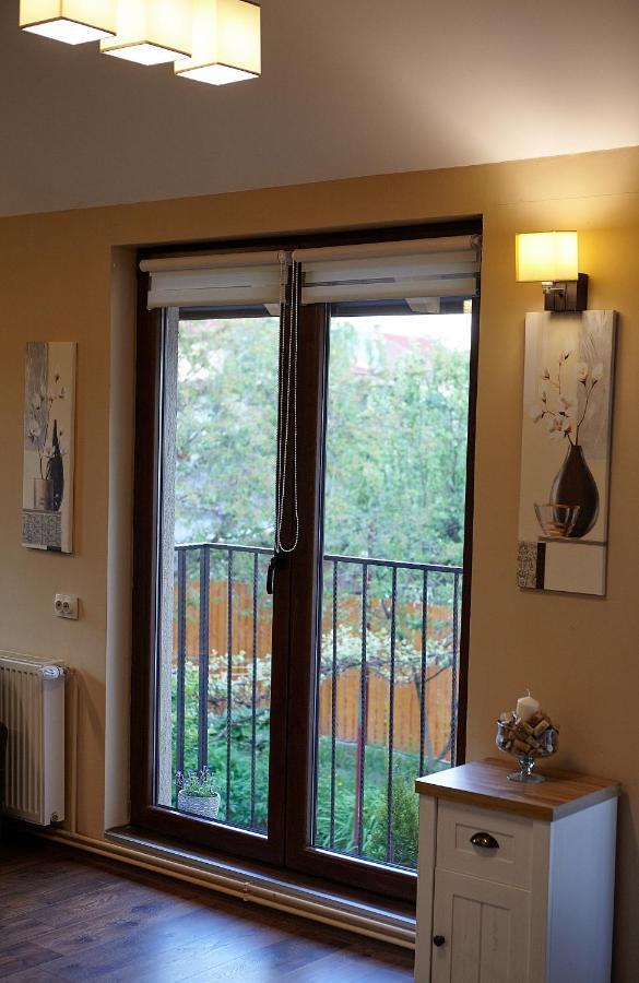 Apartament Rozelor Брашов Екстер'єр фото