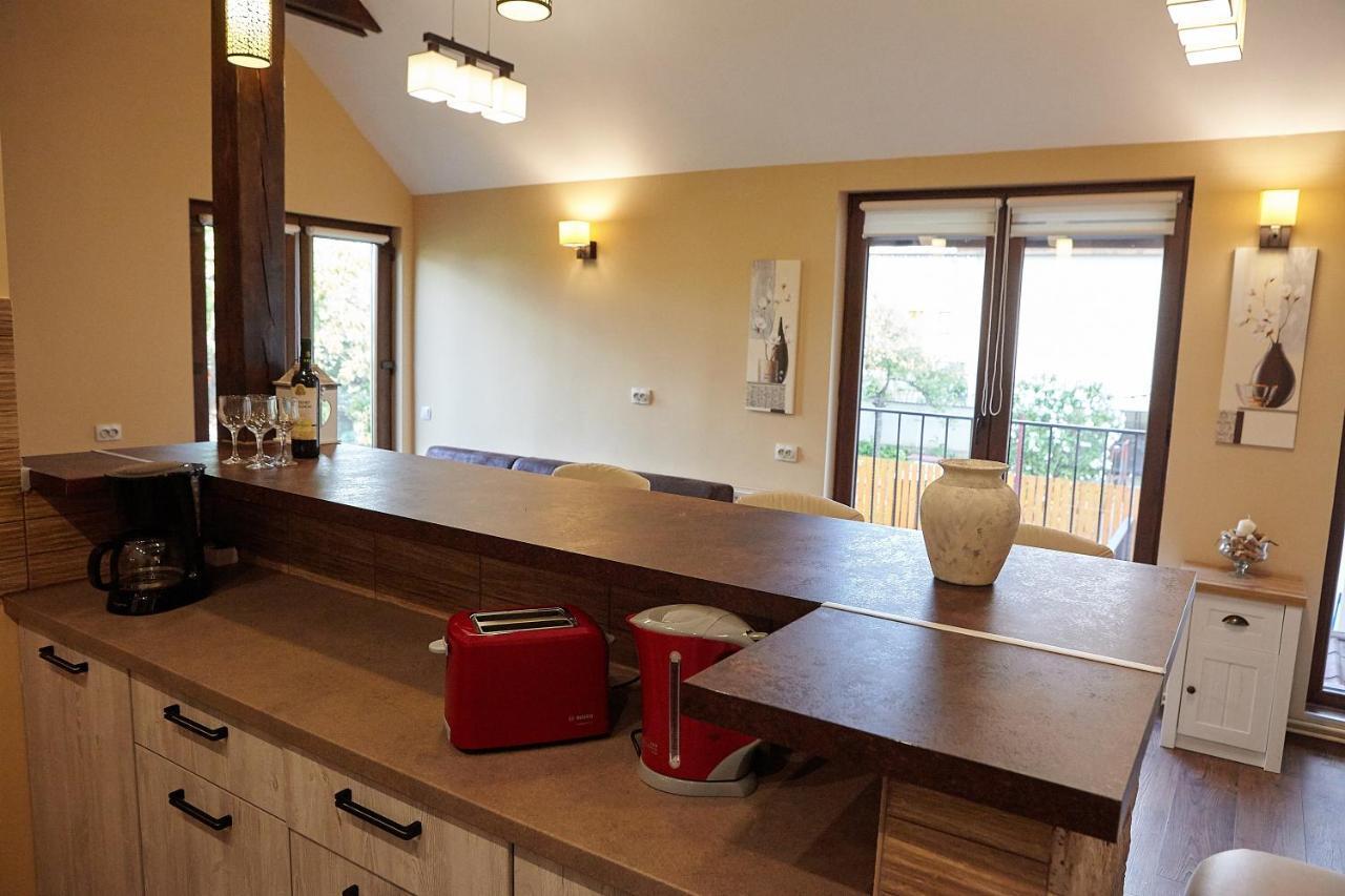 Apartament Rozelor Брашов Екстер'єр фото